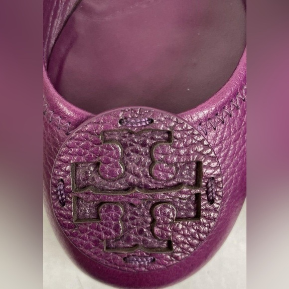 Tory Burch Purple Pebbled Leather Slip-On Emblem Cap Ballet Flats 8M - Picture 6 of 16